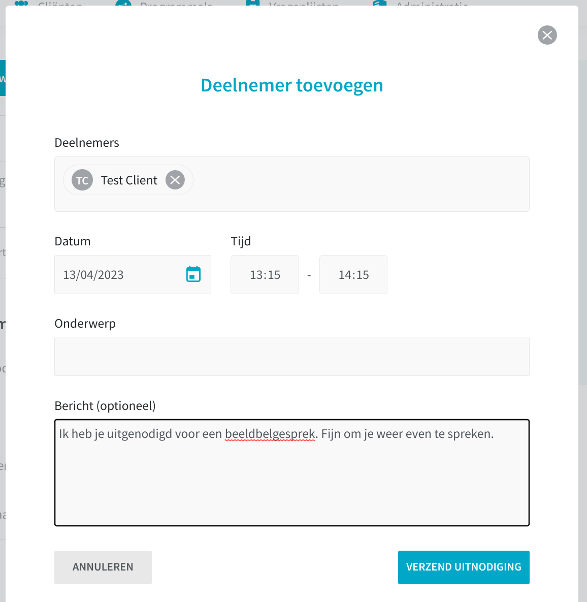 Een schermafbeelding van het formulier waarmee je een nieuwe beeldbelafspraak kunt inplannen. Er is een veld waarin je de deelnemers kunt invullen, een veld voor de datum, een veld voor het onderwerp en een veld om een bericht in te typen. Verder zijn er de knoppen Annuleren en Verzend uitnodiging.