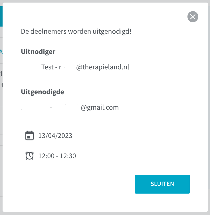 Een schermafbeelding van de bevestiging die je krijgt in het platform als een beeldbelgesprek is ingepland. Je ziet wie er is uitgenodigd en voor wanneer. Verder is er een blauwe knop met de tekst Sluiten.